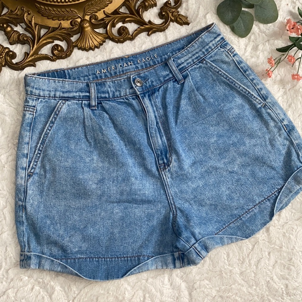 American Eagle Mom Shorts
